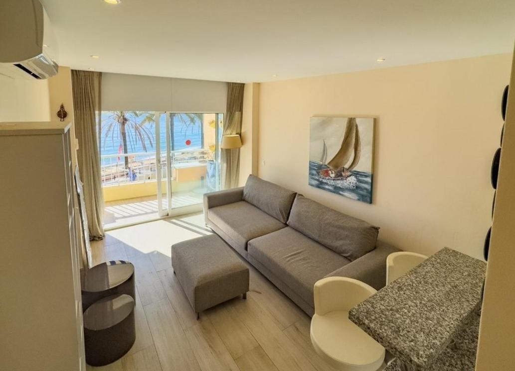 Diana 108 Frontal Sea Views 2 Bedrooms Marbella